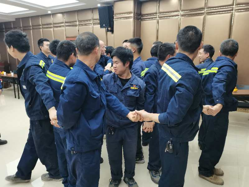 倾听心声，携手前行——鑫政铝业召开第三期新员工座谈会